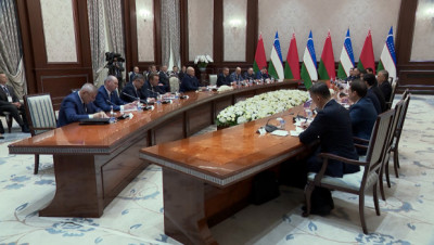 Лукашенко: в ближайшие год-полтора надо выйти на $1 млрд товарооборота с Узбекистаном 