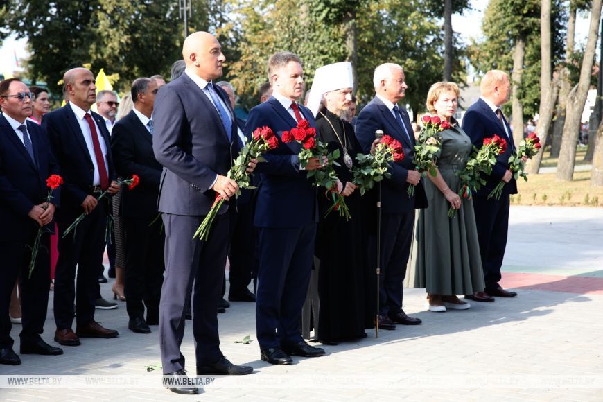 Лукашенко подчеркнул важность сохранения и развития национального культурного наследия