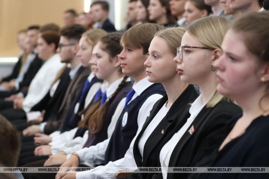 "Поколение, которое продолжит исторический путь"