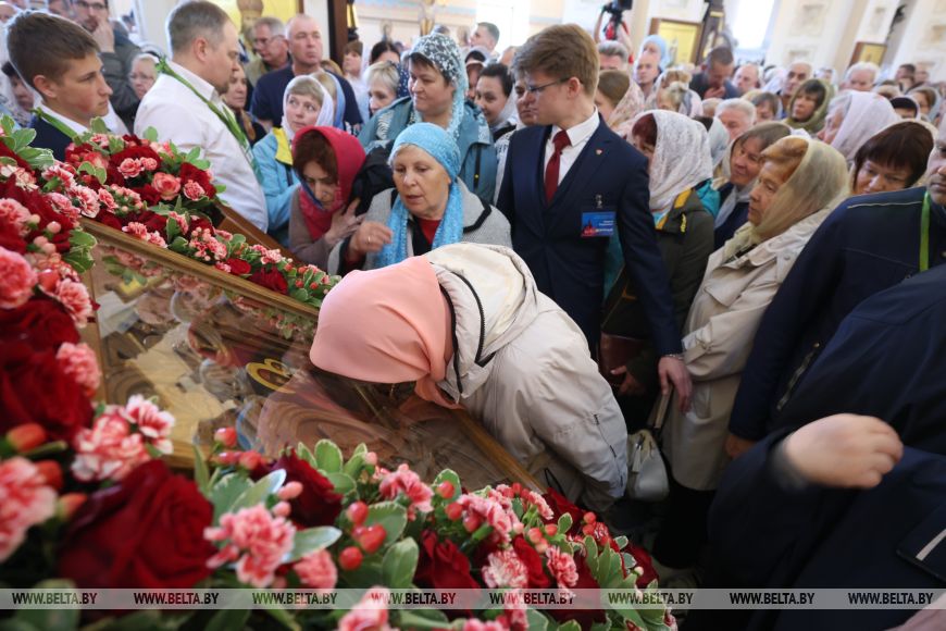 Крестный ход и божественная литургия