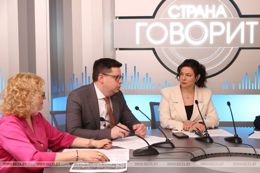 Минобразования: почти 50% выпускников девятых классов выбирают поступление в колледжи