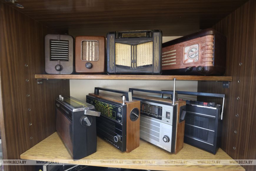 Сотни экспонатов. В Ляховичах создали масштабную экспозицию раритетной техники