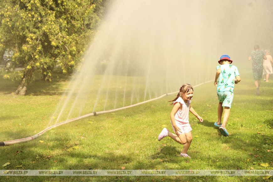 Соревнования сильнейших спасателей-пожарных стартовали в Бресте — фото и видео