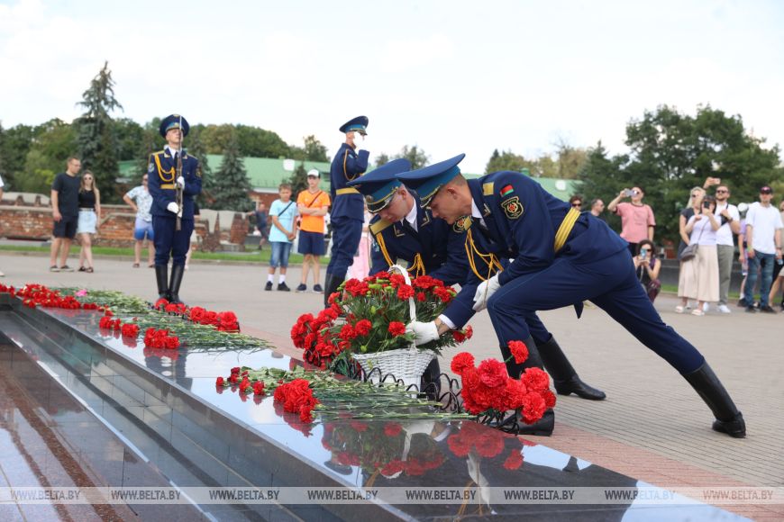 Белорусско-российский Марш Победы финишировал в Брестской крепости