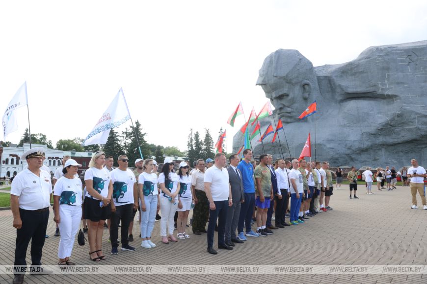 Белорусско-российский Марш Победы финишировал в Брестской крепости