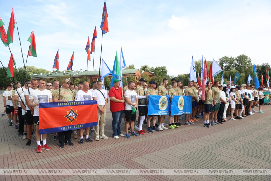 Белорусско-российский Марш Победы финишировал в Брестской крепости