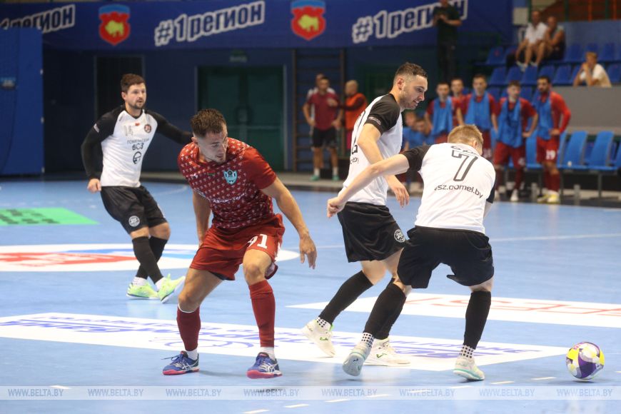 В Бресте состоялся матч-открытие чемпионата Беларуси по мини-футболу