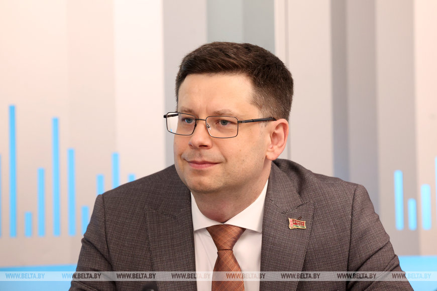 Слаженная работа на всех уровнях. Минобразования о бюджетном и платном наборах в вузы