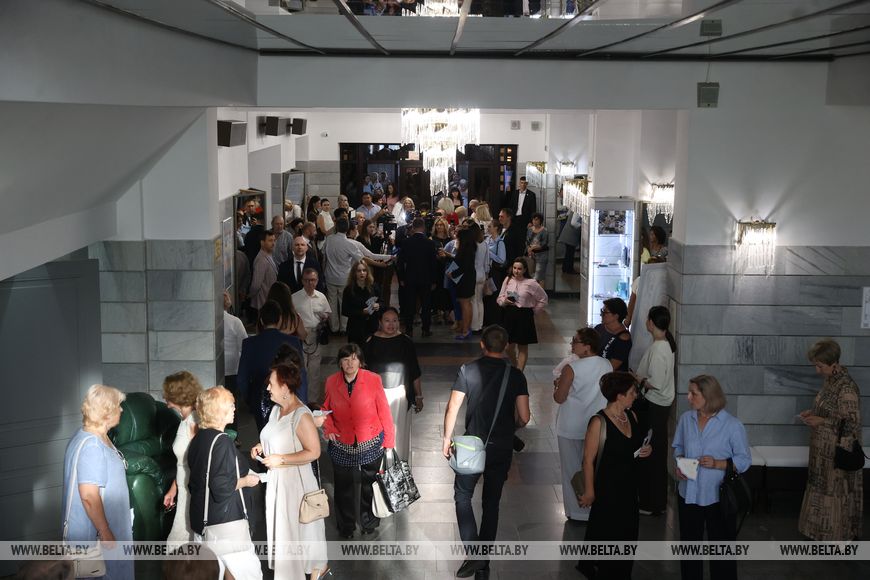 Спектаклем Горький хлеб Национального драмтеатра им. Горького открылся фестиваль Белая Вежа-2025