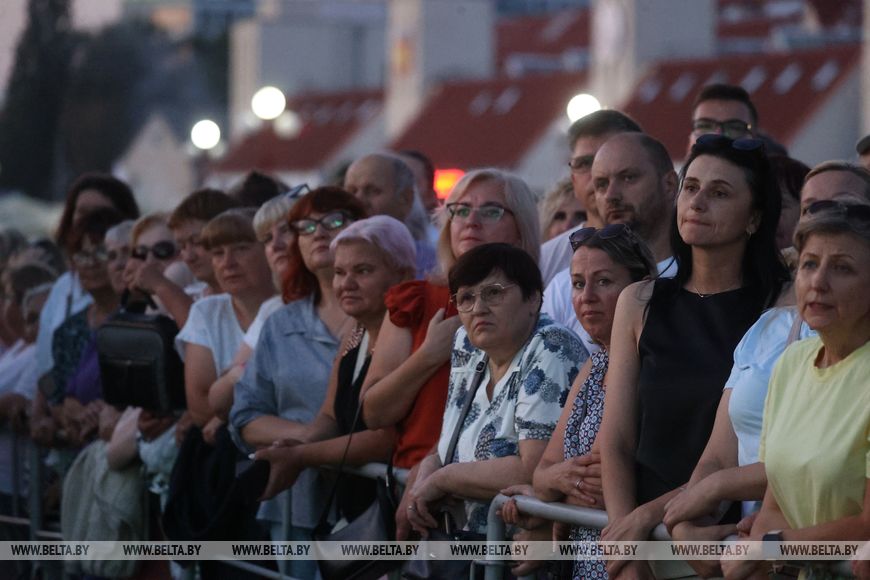 Гала-концерт «Кинотеатр «Александрия» отправился в тур по Беларуси. Первыми на выездном сеансе побывали брестчане