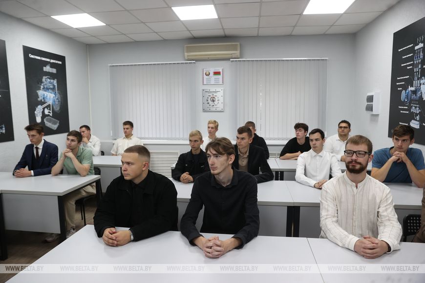 В Брестском государственном техническом университете открыли лабораторию «Цифровой инжиниринг двигателей»