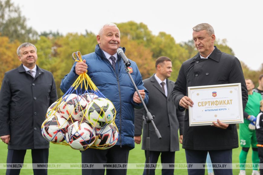 Обновленный стадион и оздоровительный корпус открыли в Белоозерске в день областных «Дажынак»
