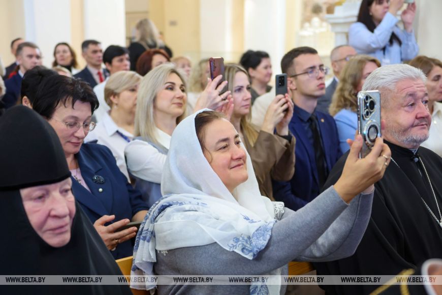 "Мы давно мечтали о такой площадке для общения". Многодетные семьи о форуме в Полоцке