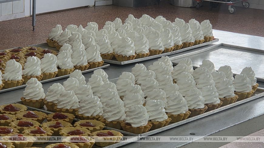 Журналисты оценили хлебопекарное производство в Бресте и продегустировали продукцию