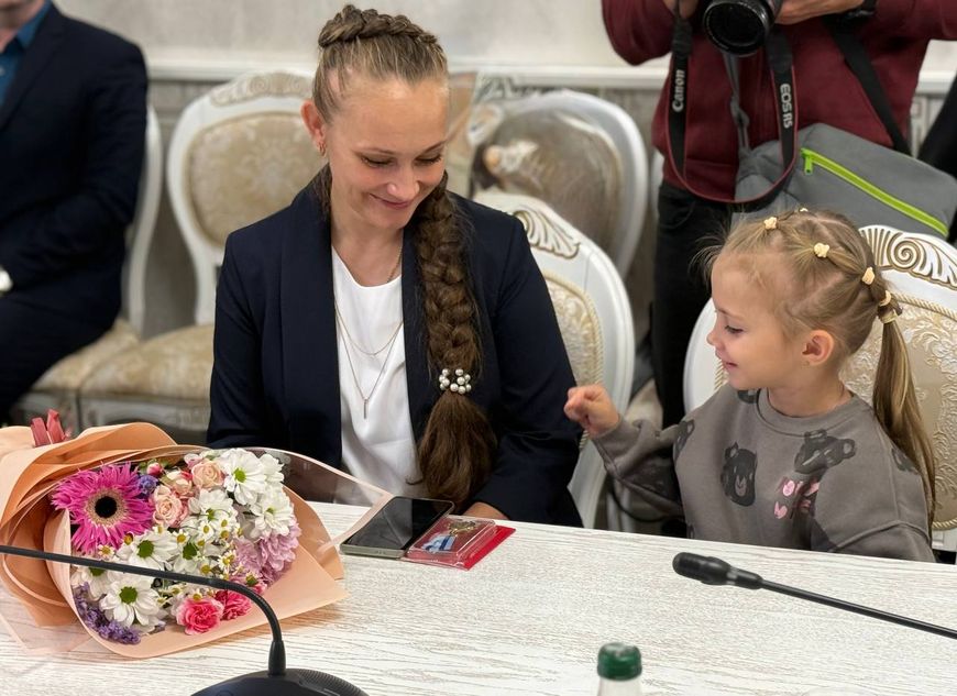 До слез приятно. Брестчанкам вручили ордена Матери в торжественной обстановке