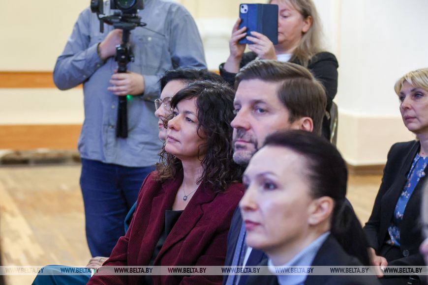 "Мы давно мечтали о такой площадке для общения". Многодетные семьи о форуме в Полоцке