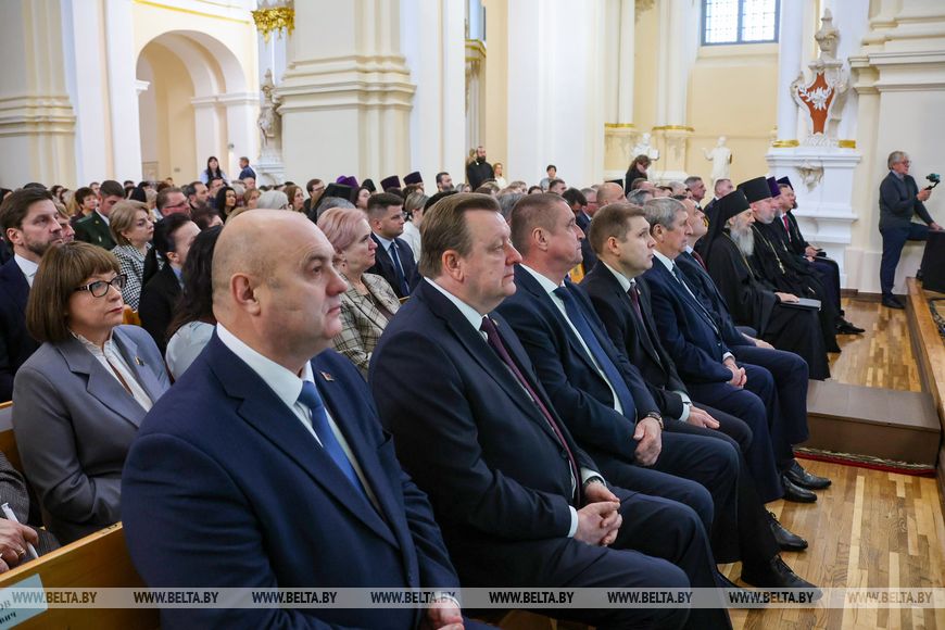 "Мы давно мечтали о такой площадке для общения". Многодетные семьи о форуме в Полоцке