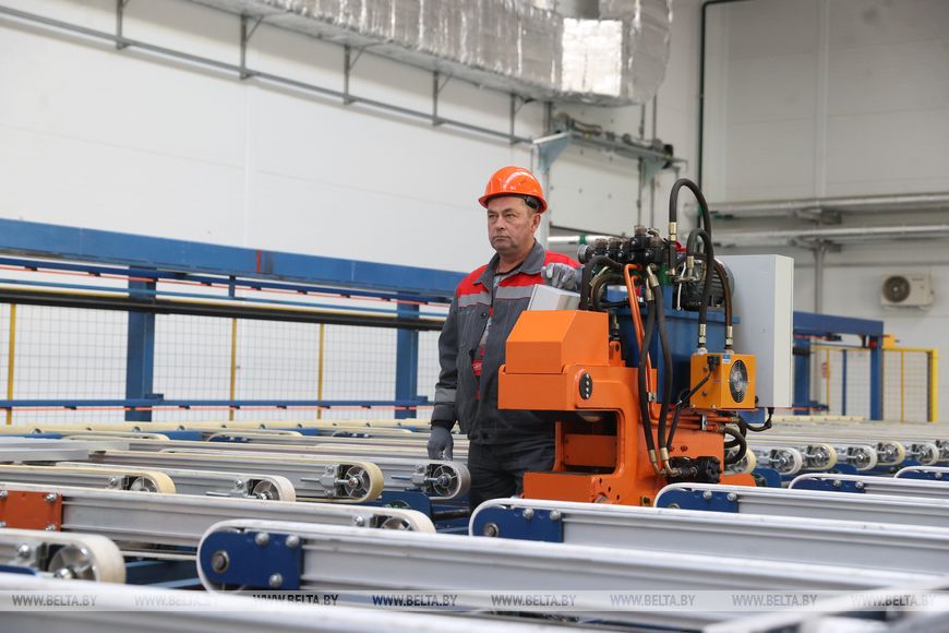 Завод по производству экструдированного алюминиевого профиля заработал под Брестом