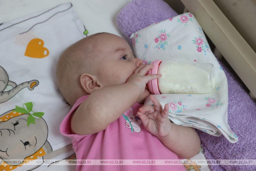 У нас целый детский садик. Как живет семья, в которой родились тройняшки-близнецы