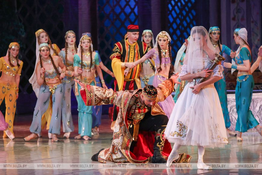 Они тяжело работают и редко позволяют себе отдых. Шпилевская о тружениках села