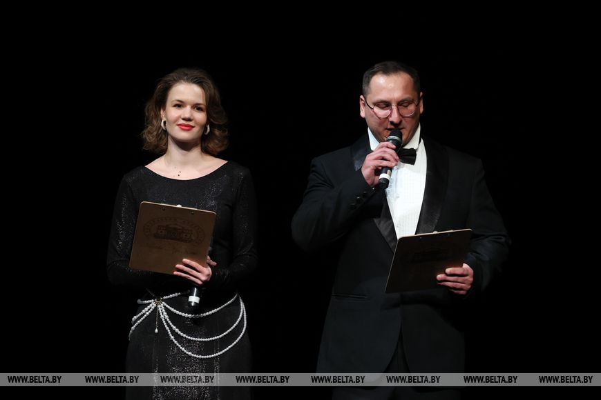 Спектакль Корова представил Брестский театр кукол на конкурс театрального искусства