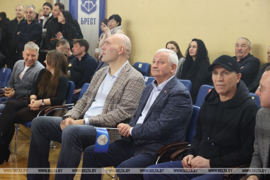 В Бресте проходит матчевая встреча по боксу между командами Брестской и Брянской областей