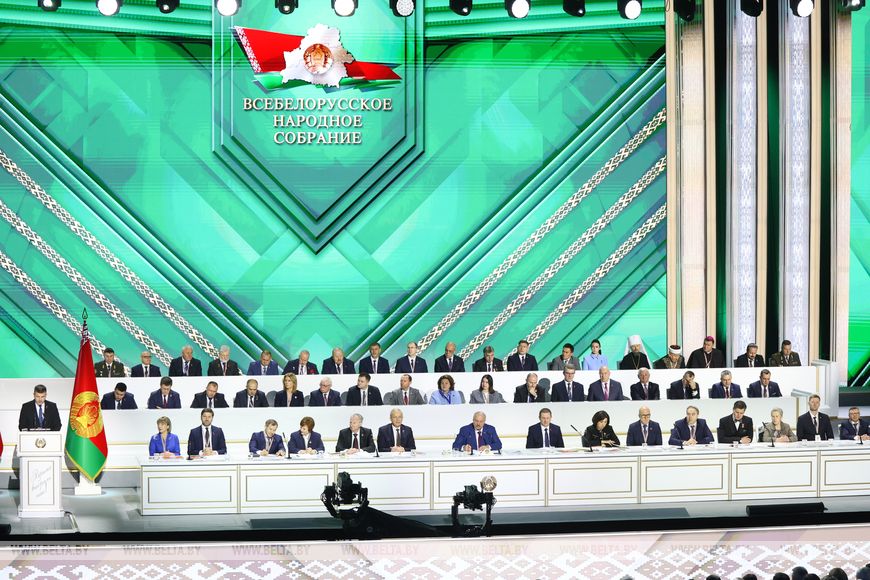 Лукашенко подвел итоги ВНС: принятая программа - проект модернизации и обновления всех сфер жизни