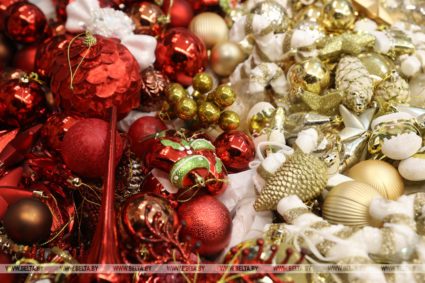 Зарядиться настроением, узнать тренды, прицениться. Чем еще привлекают предновогодние ярмарки Бреста