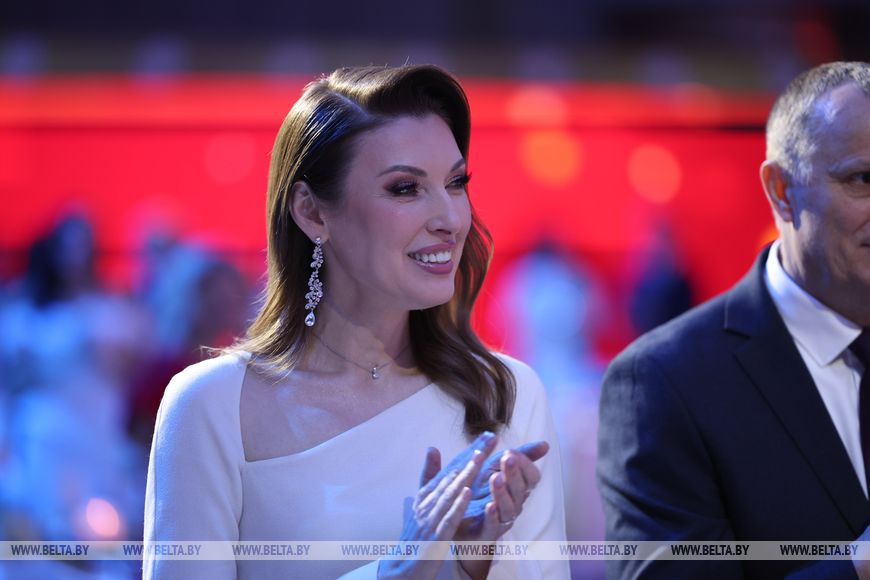 Вот такими должны быть всегда. Лукашенко подчеркнул единство белорусов при устранении последствий снегопадов