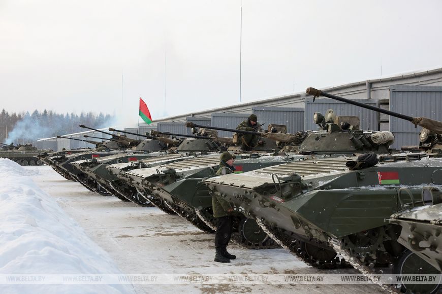 Лукашенко проводит внезапную проверку готовности в Вооруженных Силах. Рассказываем, как это работает