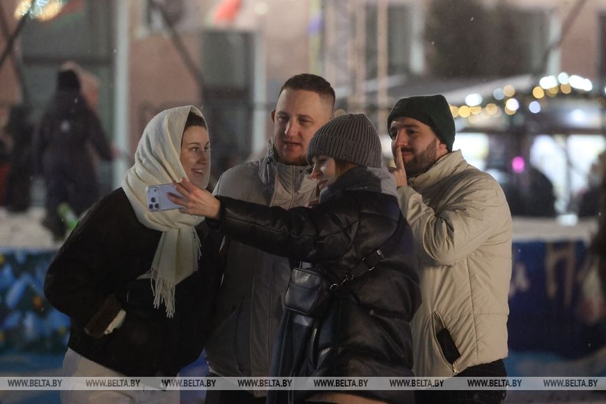 Жители и гости Бреста празднуют Новый год