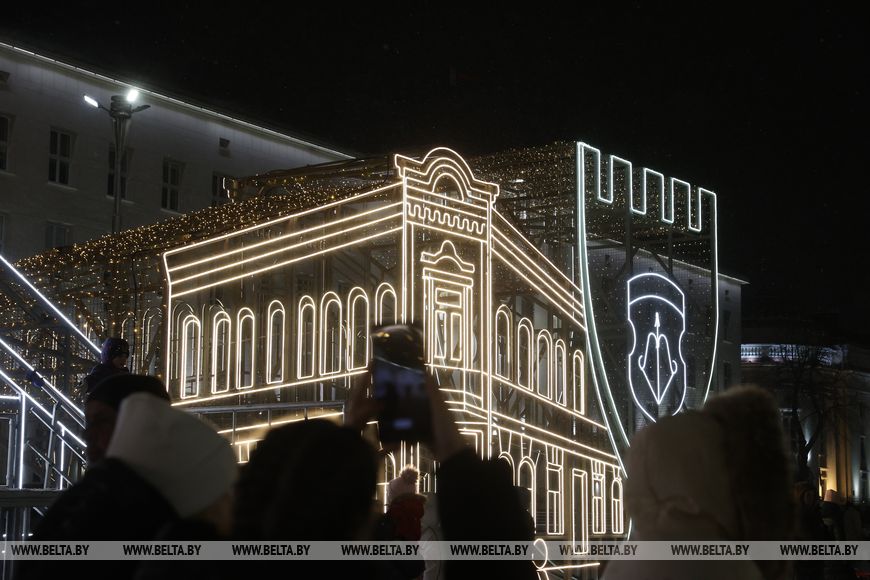 Жители и гости Бреста празднуют Новый год