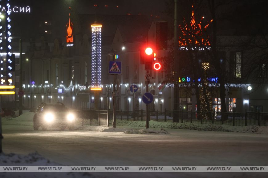 В Бресте начался снегопад: коммунальники перешли на усиленный режим
