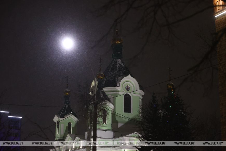 В Бресте начался снегопад: коммунальники перешли на усиленный режим