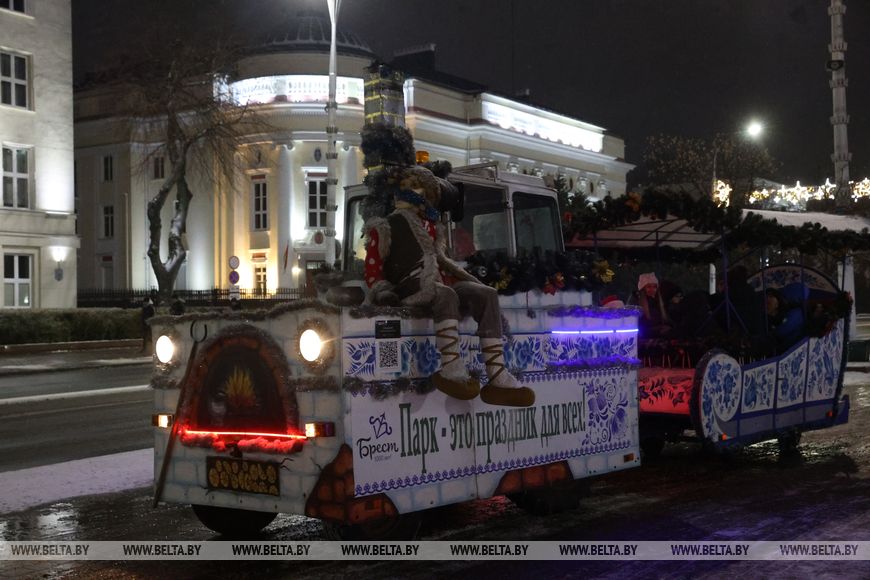 Жители и гости Бреста празднуют Новый год