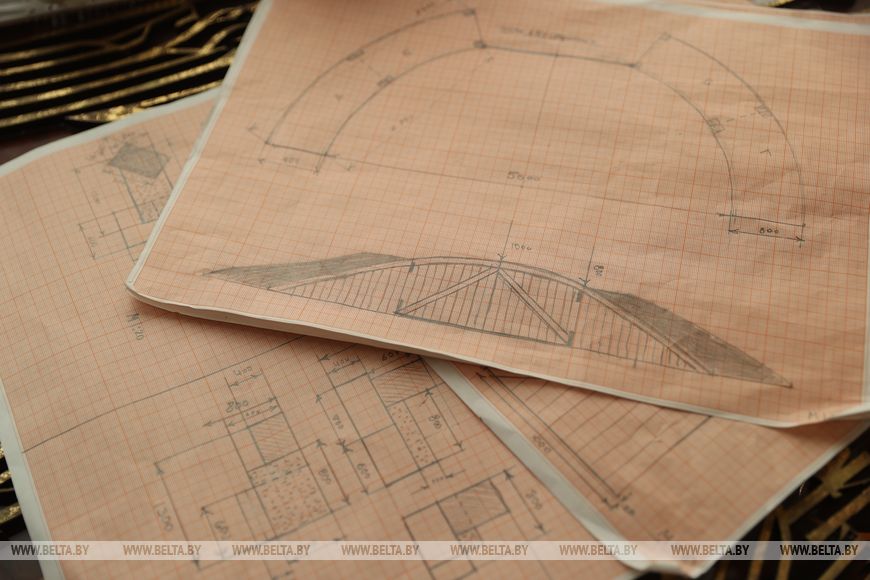Как 87 человек в Бресте создают магию на сцене