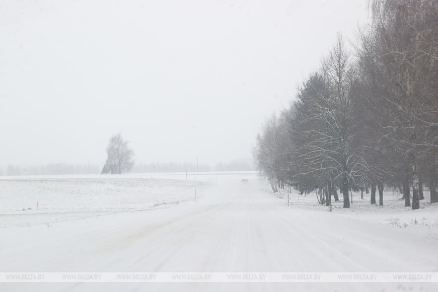 В Бресте при ухудшении погодных условий увеличат число спецтехники для уборки улиц