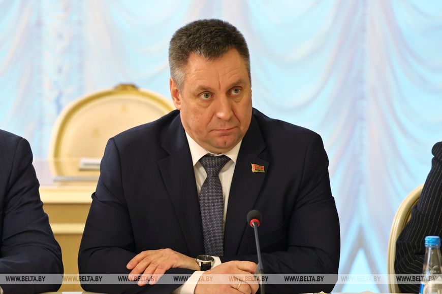 Лукашенко о падеже: моральное уродство, если мы не можем защитить в эту погоду братьев наших меньших