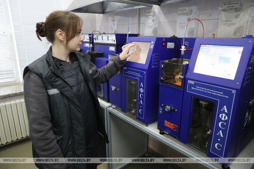 Может ли топливо замерзнуть в баке при аномальных морозах? Рассказали в «Белоруснефти»