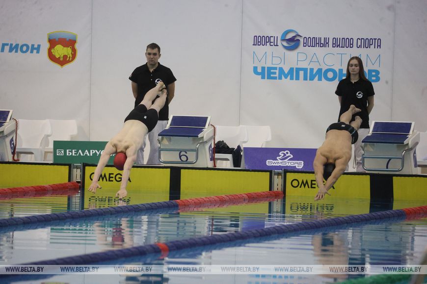 Открытое первенство Беларуси по плаванию среди юниоров проходит в Бресте