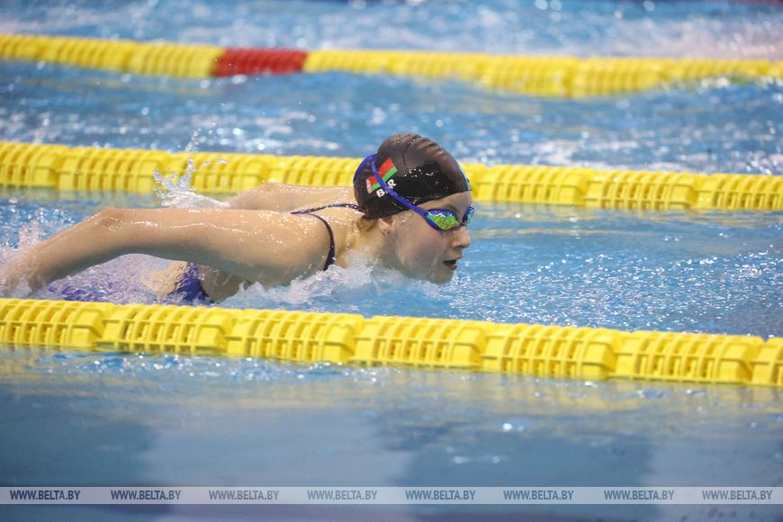 Открытое первенство Беларуси по плаванию среди юниоров проходит в Бресте