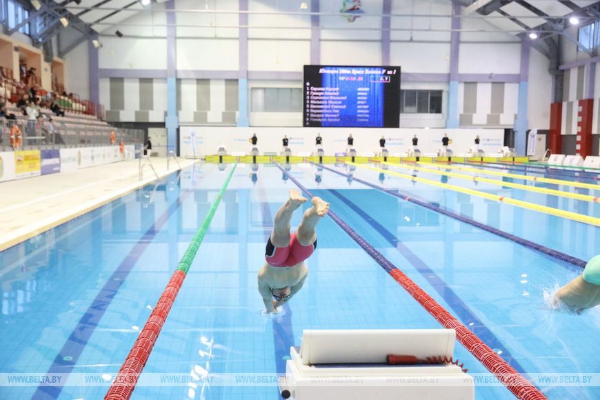 Открытое первенство Беларуси по плаванию среди юниоров проходит в Бресте