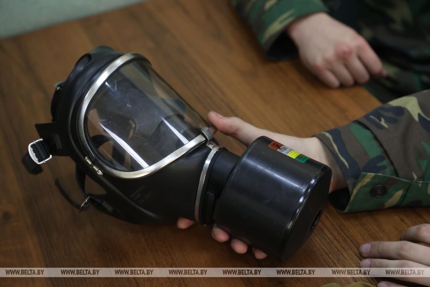 Помочь себе и другим. Чему спасатели учат ребят из военно-патриотического клуба Зубр