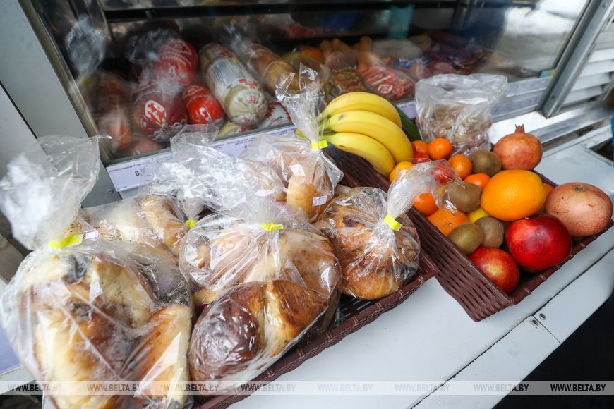 Русый в Ивацевичском районе ознакомился с работой автолавок и сельских магазинов