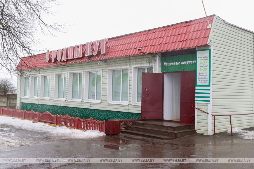 Русый в Ивацевичском районе ознакомился с работой автолавок и сельских магазинов