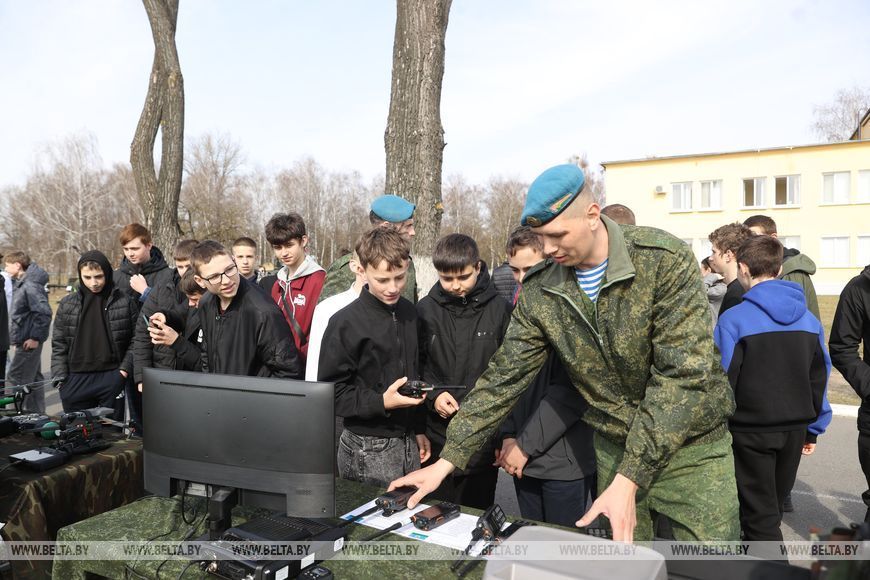 Помогает ли увлечение гаджетами в подготовке операторов БПЛА? Командир 38-й бригады о талантах новобранцев