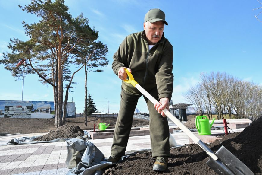 Лукашенко об экспозициях Национального исторического музея: действовать оптимально, но не скупиться
