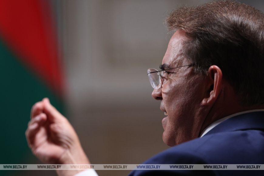 Пришли, схватили и ушли. Лукашенко высказался о временщиках у власти и зависти в политике