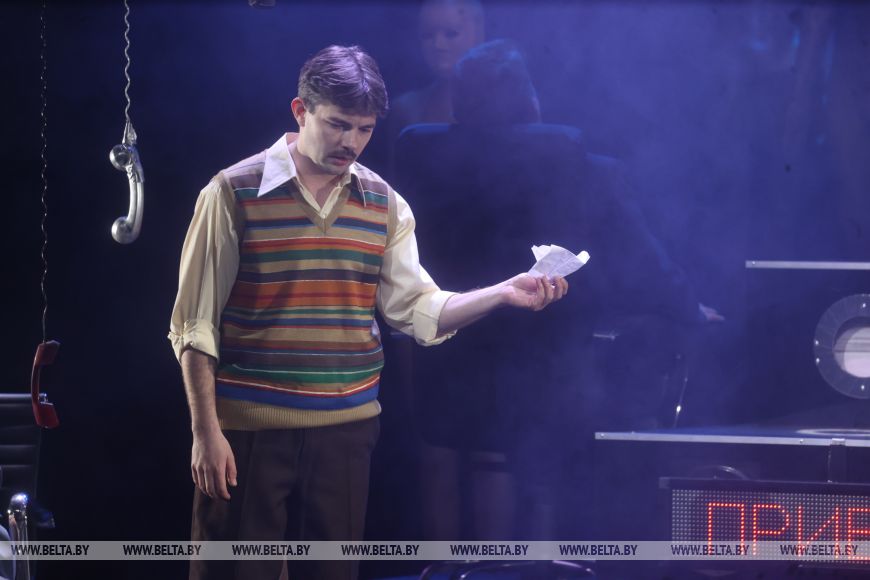 Брестский академический театр драмы представил премьеру Мудромер