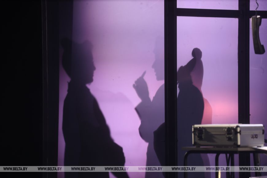 Брестский академический театр драмы представил премьеру Мудромер